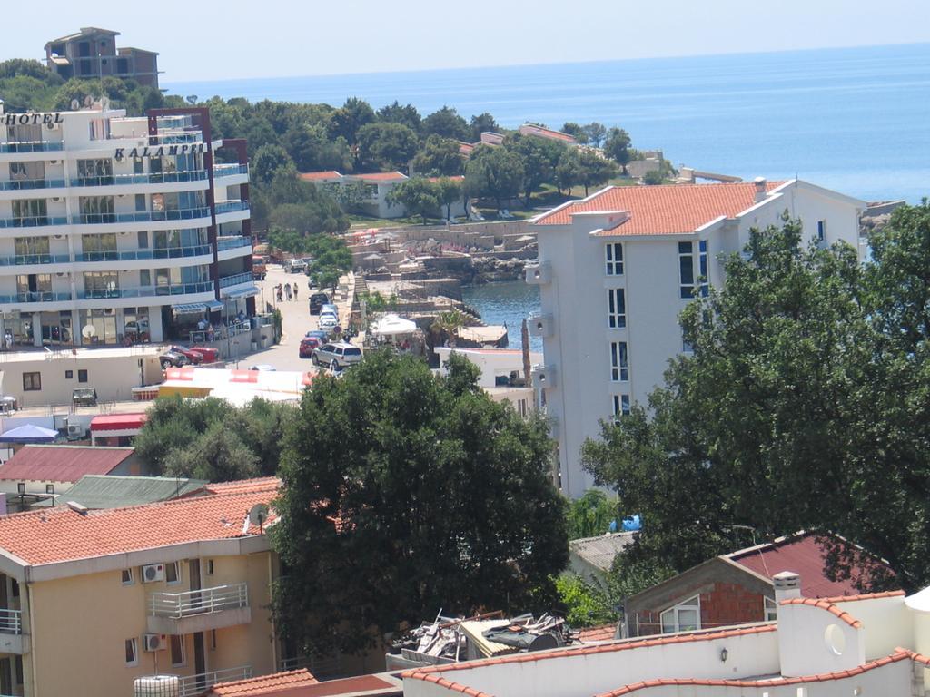 Guest House Dena Dobra Voda Luaran gambar