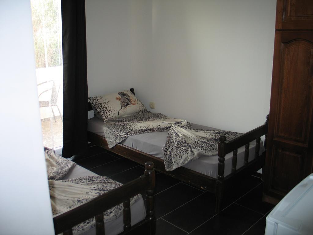 Guest House Dena Dobra Voda Bilik gambar